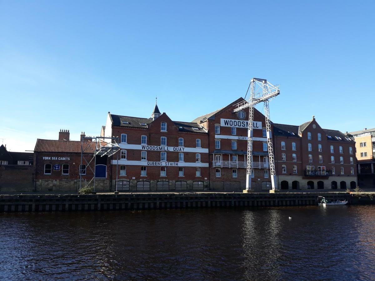 Riverside Apartment ヨーク エクステリア 写真